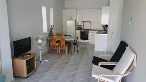 Xylokastro-Evrostina Apartment | Beautiful home