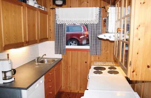 Fusa House | Beautiful home in Nordtveitgrend