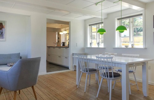 Tejn House | Beautiful home in Allinge with WiFi