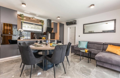 Biograd na Moru House | Beautiful home in Biograd with WiFi