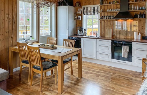Bjorli House | Beautiful home in Bjorli with WiFi