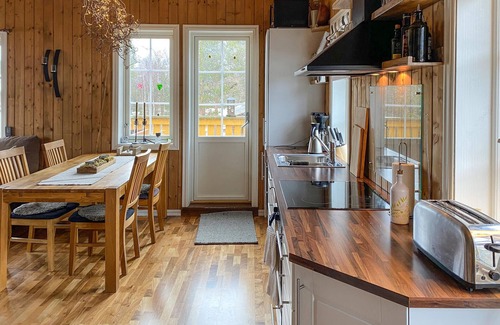 Bjorli House | Beautiful home in Bjorli with WiFi
