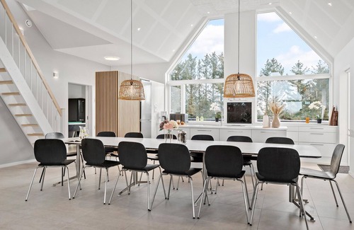 Ho House | Beautiful home in Blåvand with sauna