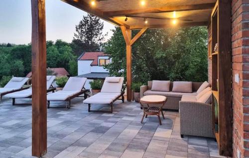 Durdevac House | Beautiful Home In Durdevac