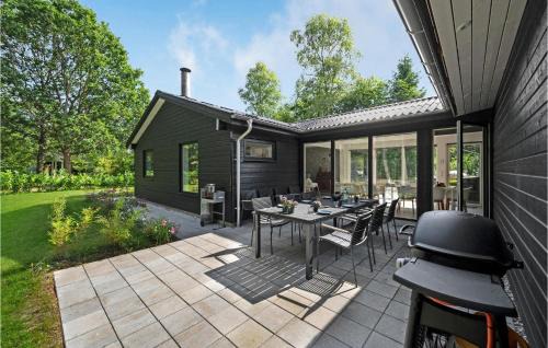 Farvang House | Beautiful Home In Fårvang With Sauna