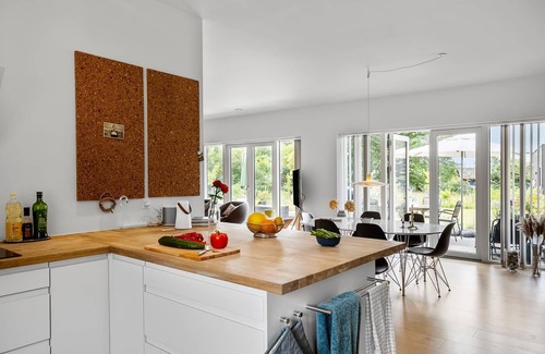 Ordrup House | Beautiful home in Fårevejle with WiFi