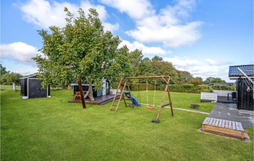 Bønnerup Strand House | Beautiful Home In Glesborg With Kitchen