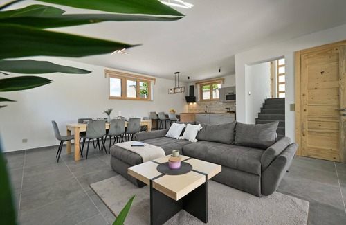 Veliko Trojstvo House | Beautiful home in Maglenca with sauna