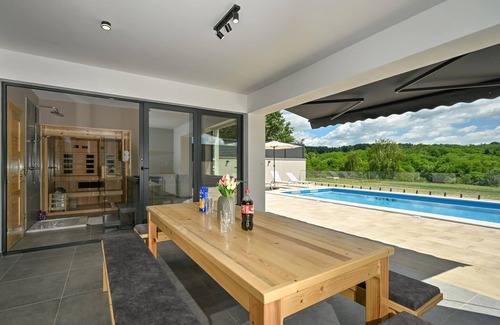 Veliko Trojstvo House | Beautiful home in Maglenca with sauna