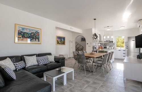 Cove Osibova (Milna) House | Beautiful home in Makarac