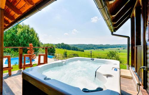 Veliko Trgovisce House | Beautiful Home In Radakovo With Sauna