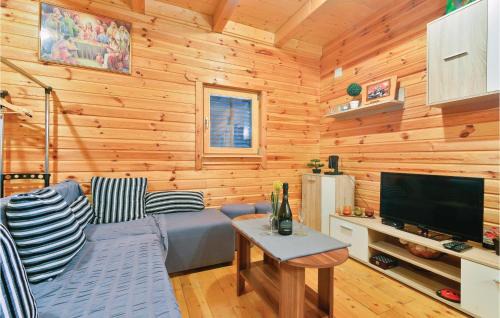 Veliko Trgovisce House | Beautiful Home In Radakovo With Sauna