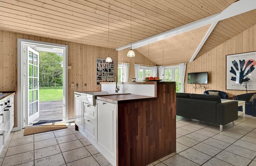 Langeland Municipality House | Beautiful home in Rudkøbing with WiFi