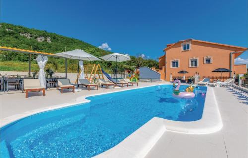 Citluk House | Beautiful Home In Sinj