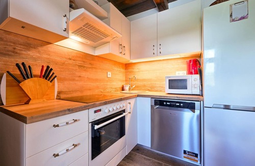 Cazma House | Beautiful home in Sovari with sauna