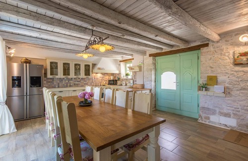 Tar-Vabriga House | Beautiful home in Tar