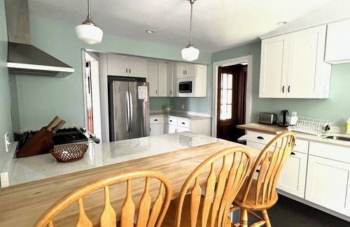 Little Compton House | Beautiful home with gorgeous views near the ocean