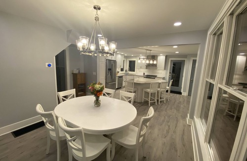 Town of Owasco House | Beautiful home with 180' of Lakefront!