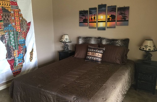 Bryan House | Beautiful Home With Pool 10 Minutes From A&M & downtown Bryan.