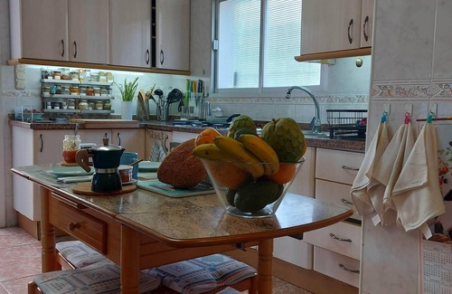 Velilla-Taramay House | Beautiful house with garden 3 minutes from the beach