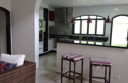 Cidade Nova Peruibe House | BEAUTIFUL HOUSE WITH POOL AND BARBECUE