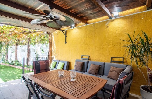 Conchar Villa | Beautiful house with pool, patio and barbecue.