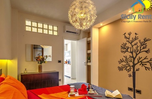 Isola delle Femmine House | Beautiful house in the heart of Isola delle Femmine with large terrace overlooking the sea