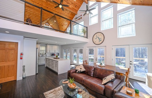 Thayerville House | Beautiful Lake View w/Hot tub, Fireplace,& firepit