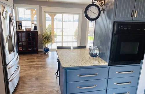 Bay of Fundy & Annapolis Valley Cottage | Beautiful Lakefront Cottage Oasis |AnnapolisValley