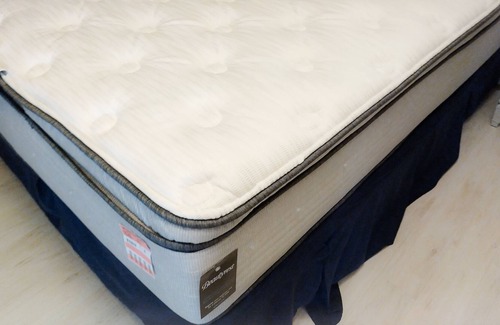 Spring Hill House | Beautiful Lakeside Home With Pool and Lanai!