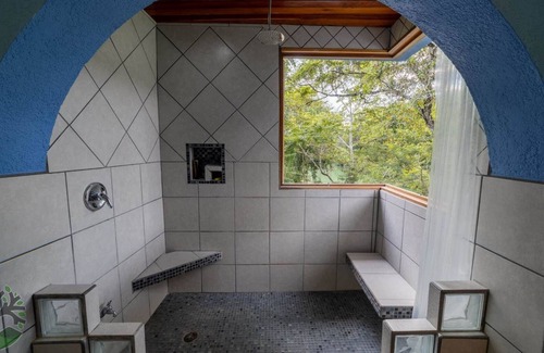 Bullet Tree Falls House | Beautiful large house with two decks and excellent view of the Mopan River