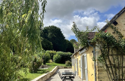 Le Gue-de-la-Chaine Villa | Beautiful longère du Perche for 9 pers. Magnificent countryside, pool and view!