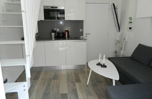 Carre d'Or Apartment | Beautiful loft studio in Nice center, close to beach !