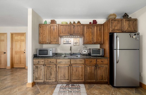 Cranberry Falls Cabin | Beautiful Log Cabin on 25 acres. Free WIFI New generator! nJuly specials!n