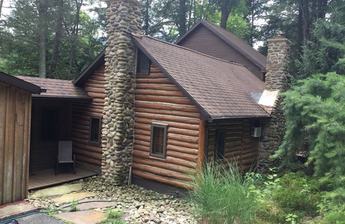 Bodines House | Beautiful Log Home on the Loyalsock Creek ”2018 Pa river of the year”