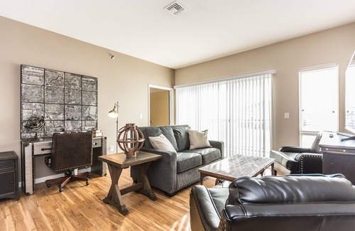 Grand Forks Apartment | Beautiful Luxury Themed Furnished Apartment