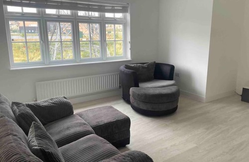 Ebbsfleet Valley Apartment | Beautiful Modern Tranquil Two Bedroom Apartmentnn