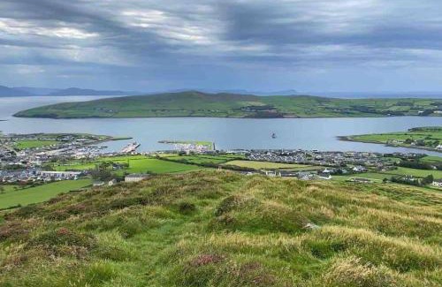 Dingle House | Beautiful Modern Home In Dingle 5 min walk to town