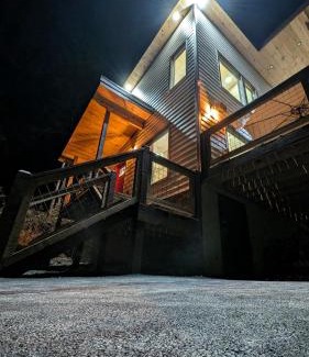 Townsend House | Beautiful! Moonlight view Luxury cabin