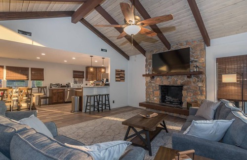 Roaring Gap House | Beautiful Mountain Getaway - Best Deck in the Mountains.