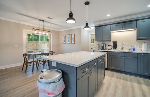 Savannah House | Beautiful New Construction Only 4 Min to Downtown!