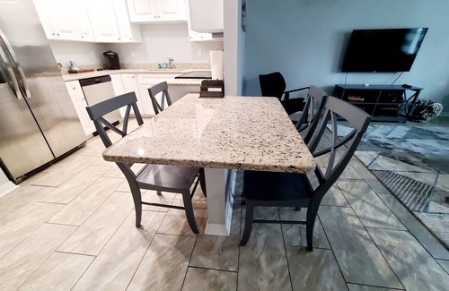 Zephyrhills South House | Beautiful New Villa located 30 mins from Tampa