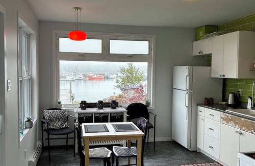 Eastern Passage House | Beautiful Ocean view retreat in Eastern Passage: Serenity by the Ocean 🌊