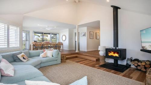 Copacabana House | Beautiful Ocean Views and Only Moments To Copacabana Beach