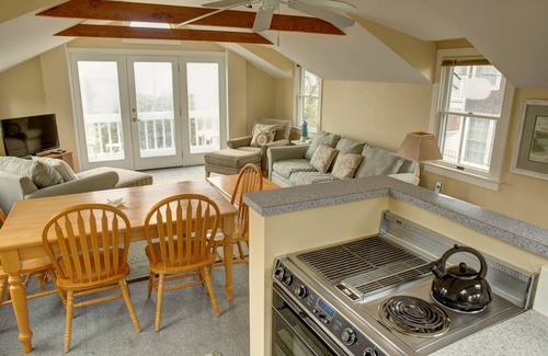 Barnstable House | Beautiful Ocean Views for You