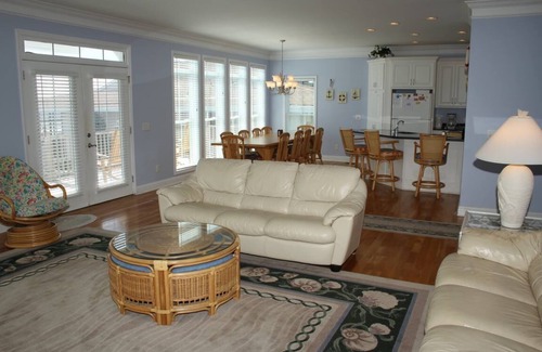 Holden Beach House | Beautiful Oceanfront Home with Elevator