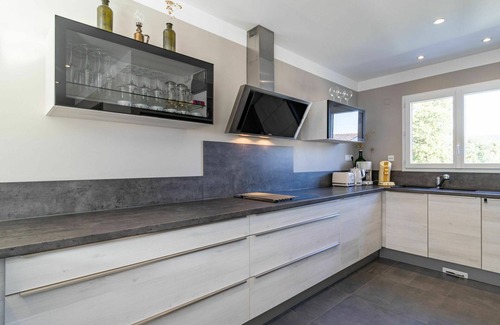 Preconil Villa | Beautiful private villa for 6 people with WIFI, private pool, TV and terrace