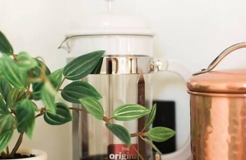 North Spokane House | Beautiful & Peaceful Guesthouse - King Bed