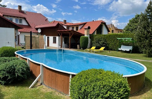 Sudomerice u Bechyne House | Beautiful private villa for 11 people with WIFI, TV, patio and pets allowed