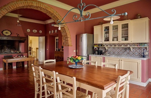Cerreto Guidi Villa | Beautiful private villa for 12 guests with WIFI, private pool, A/C, patio and panoramic view